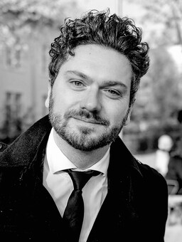 Porträt Dr. Nils Böckler
